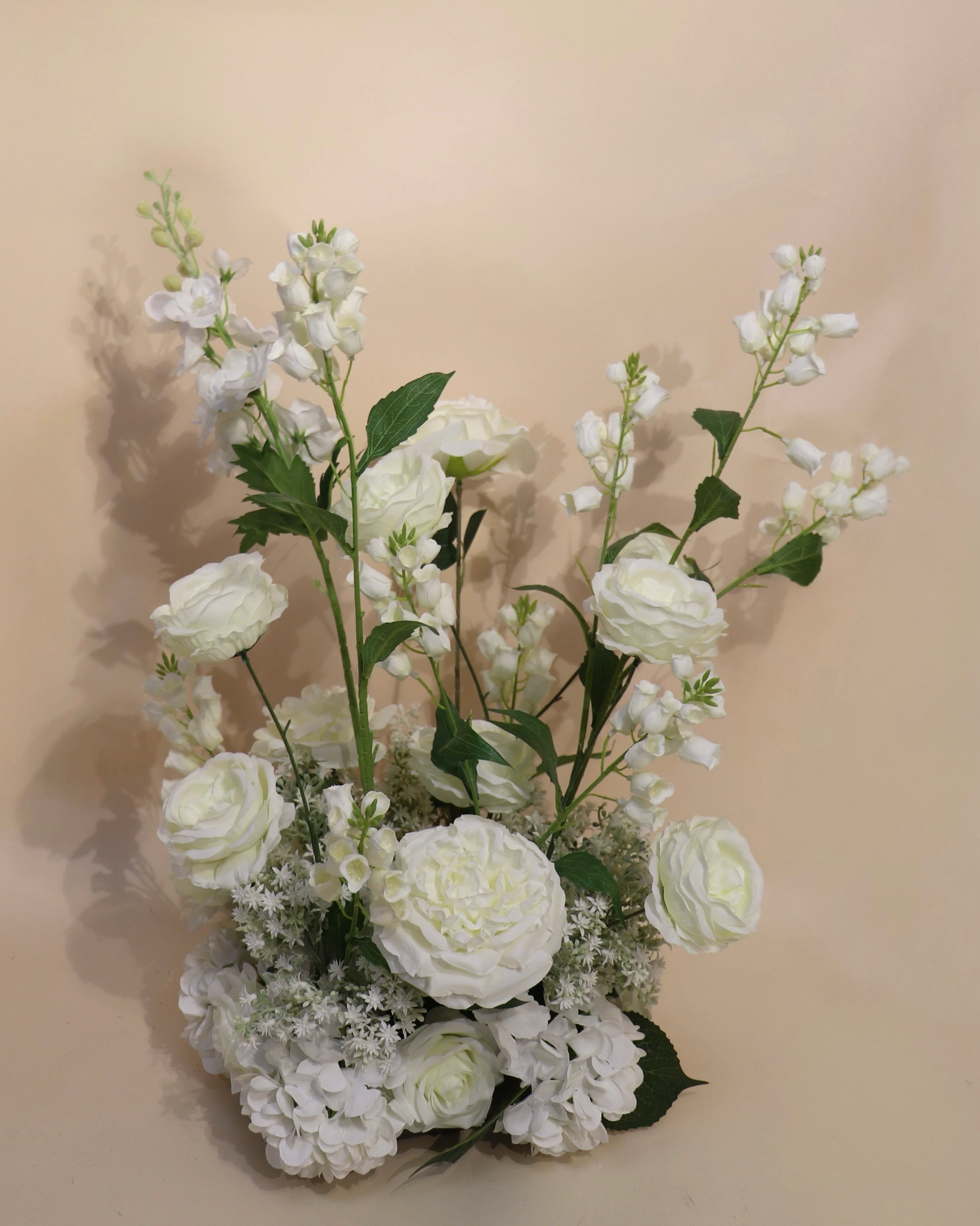 White Collection - Isle Arrangement