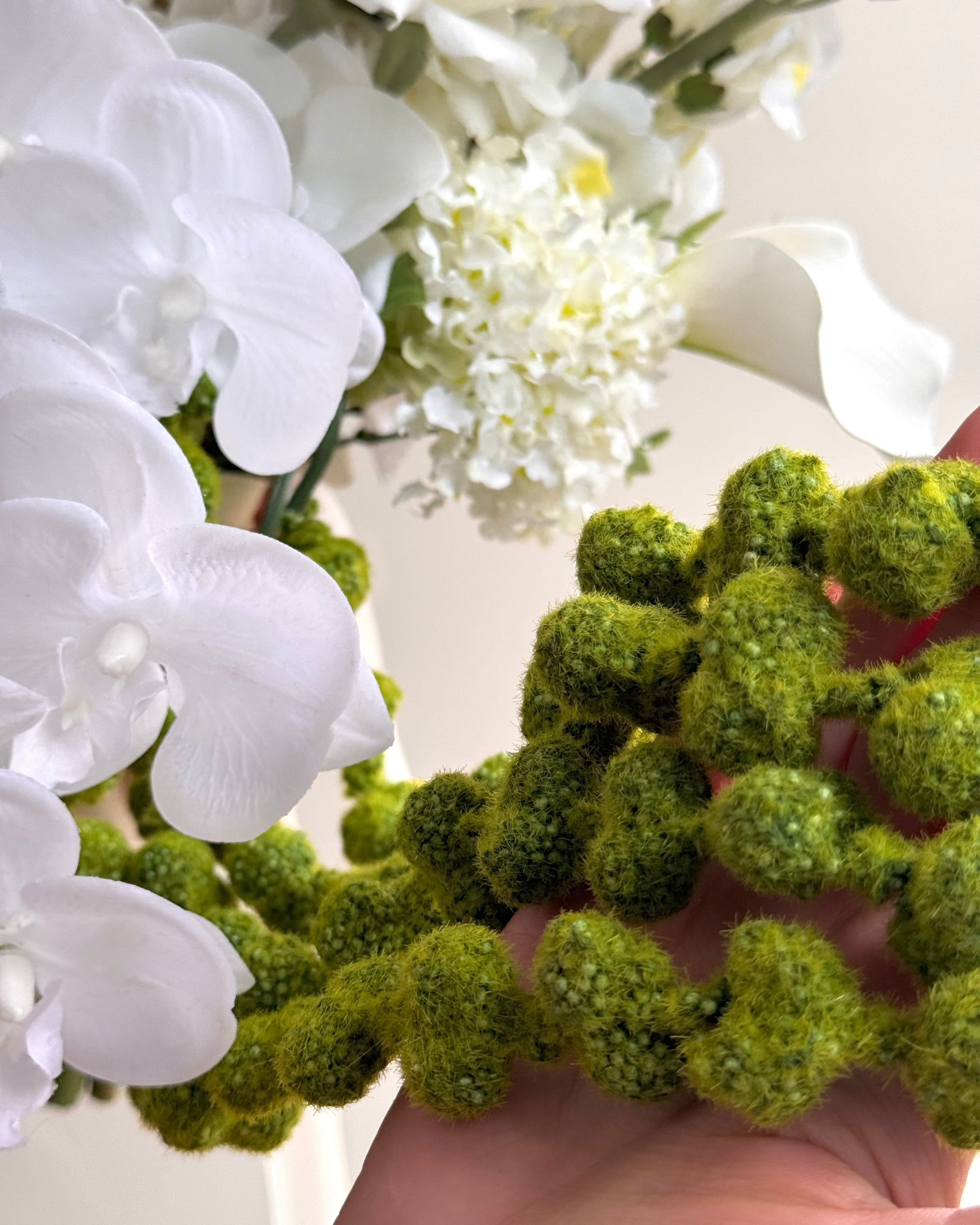White Collection - Editorial Bridal Bouquet + amaranth