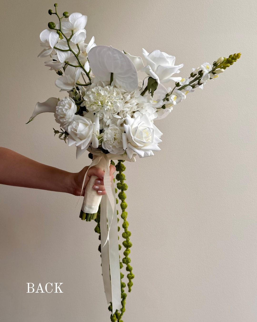White Collection - Editorial Bridal Bouquet + amaranth