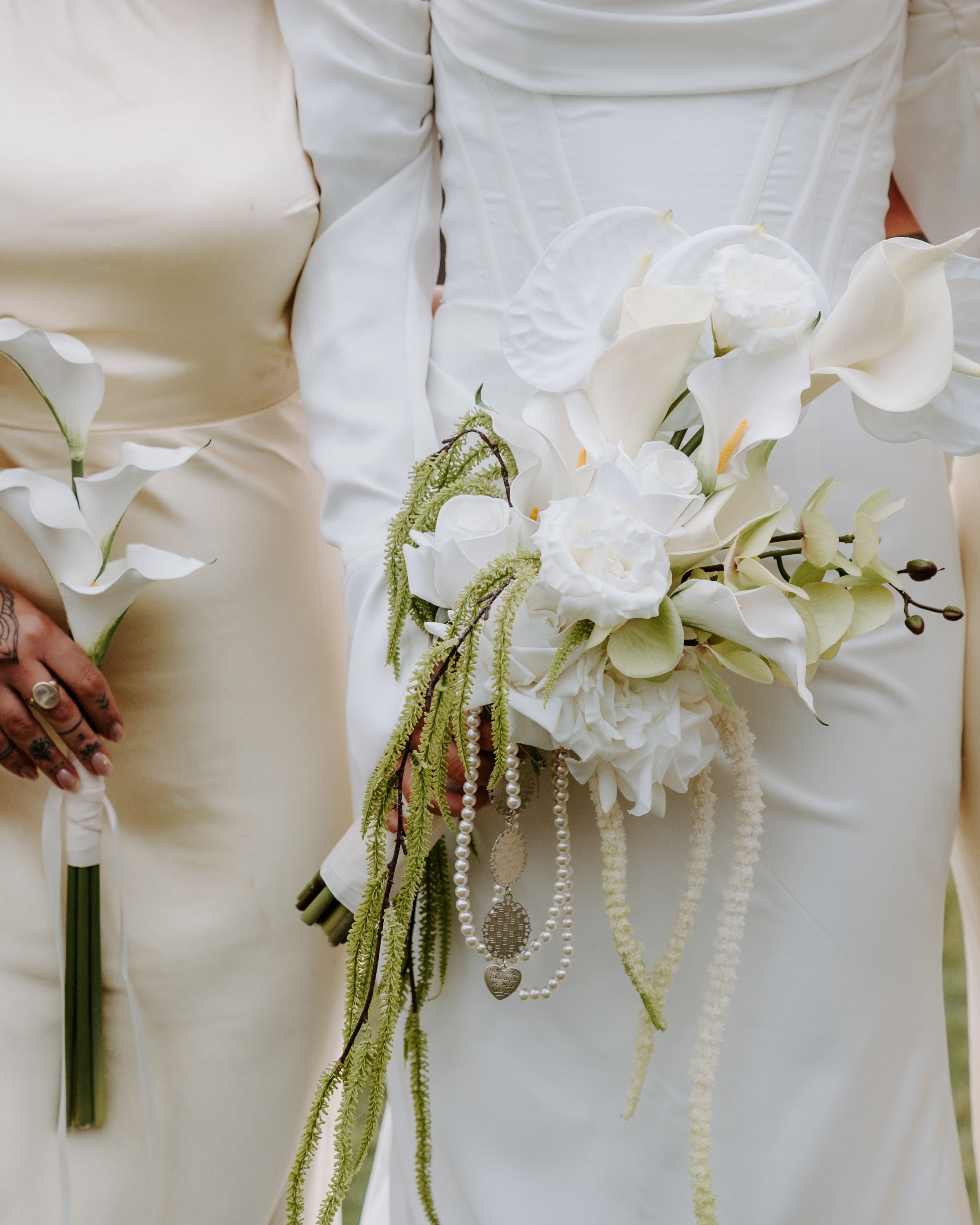 Chic Calla Lily - Bouquets (2 sizes)