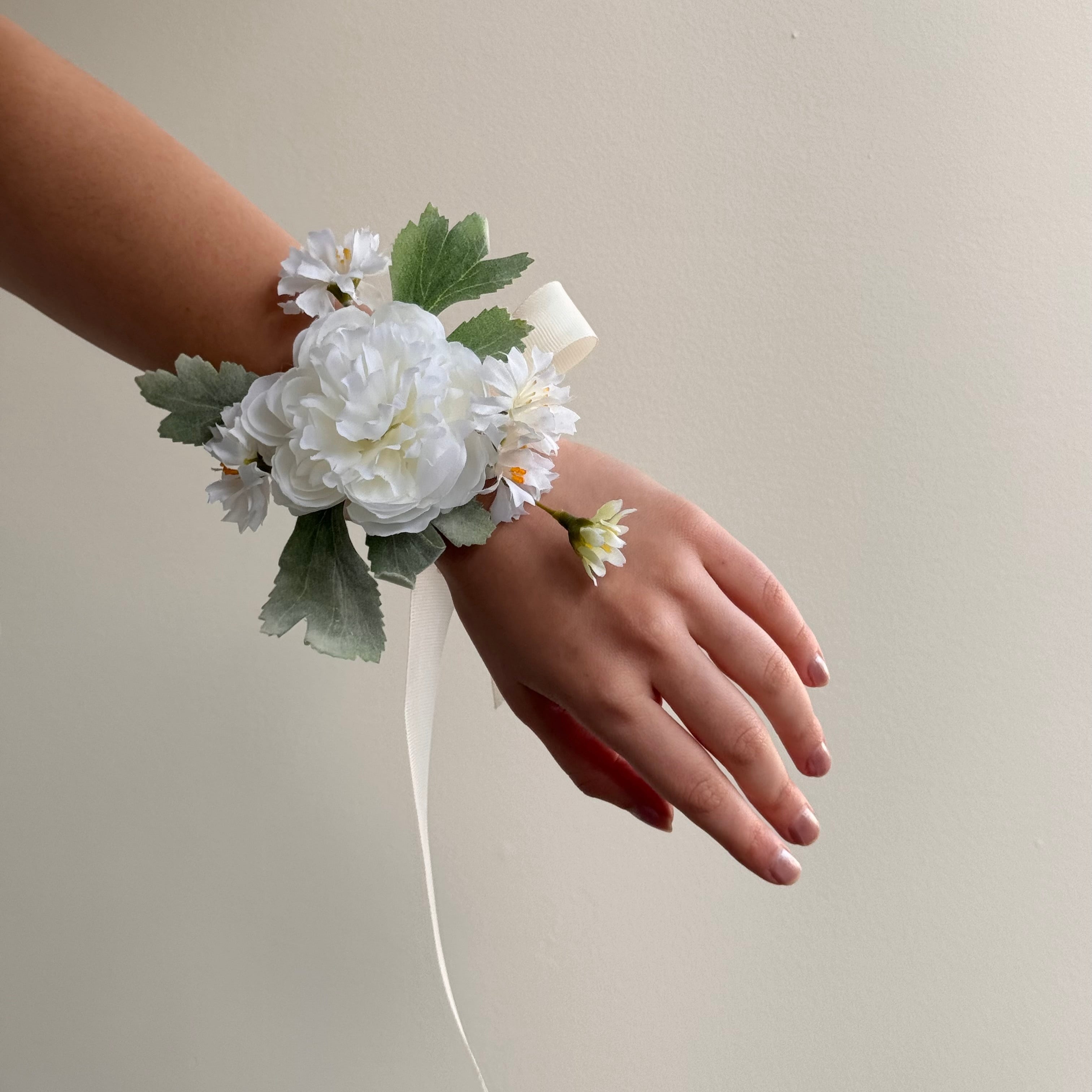 White Collection - Corsage