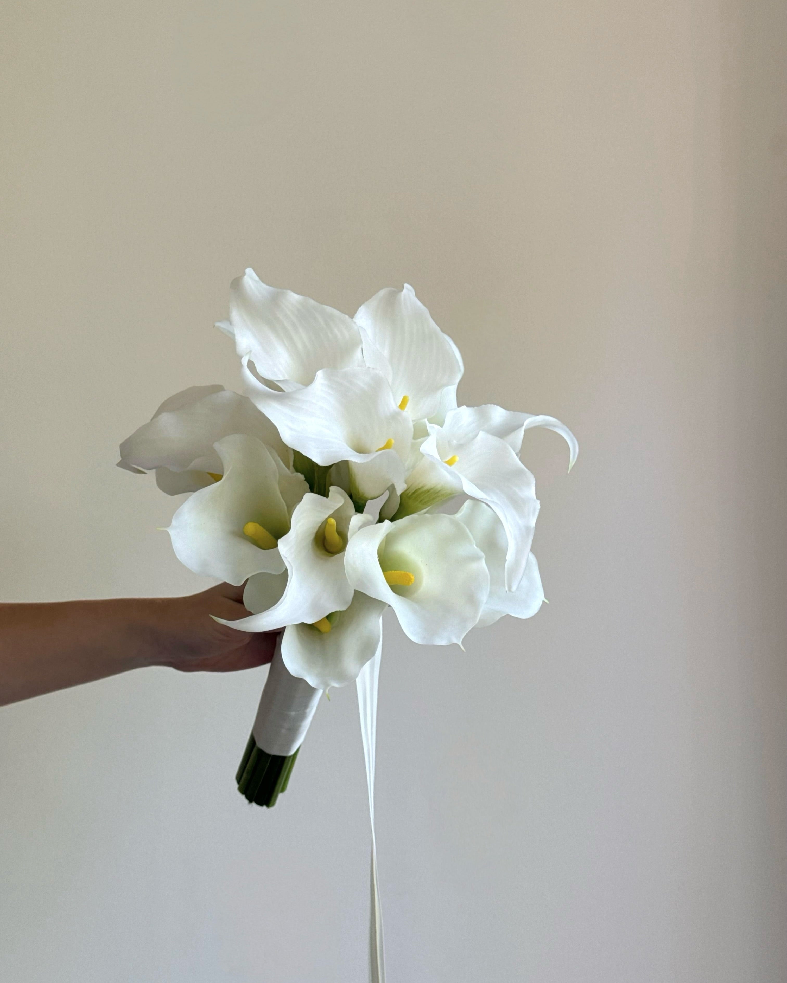 Simple Calla Lily - Bouquets (3 sizes)(NEW)