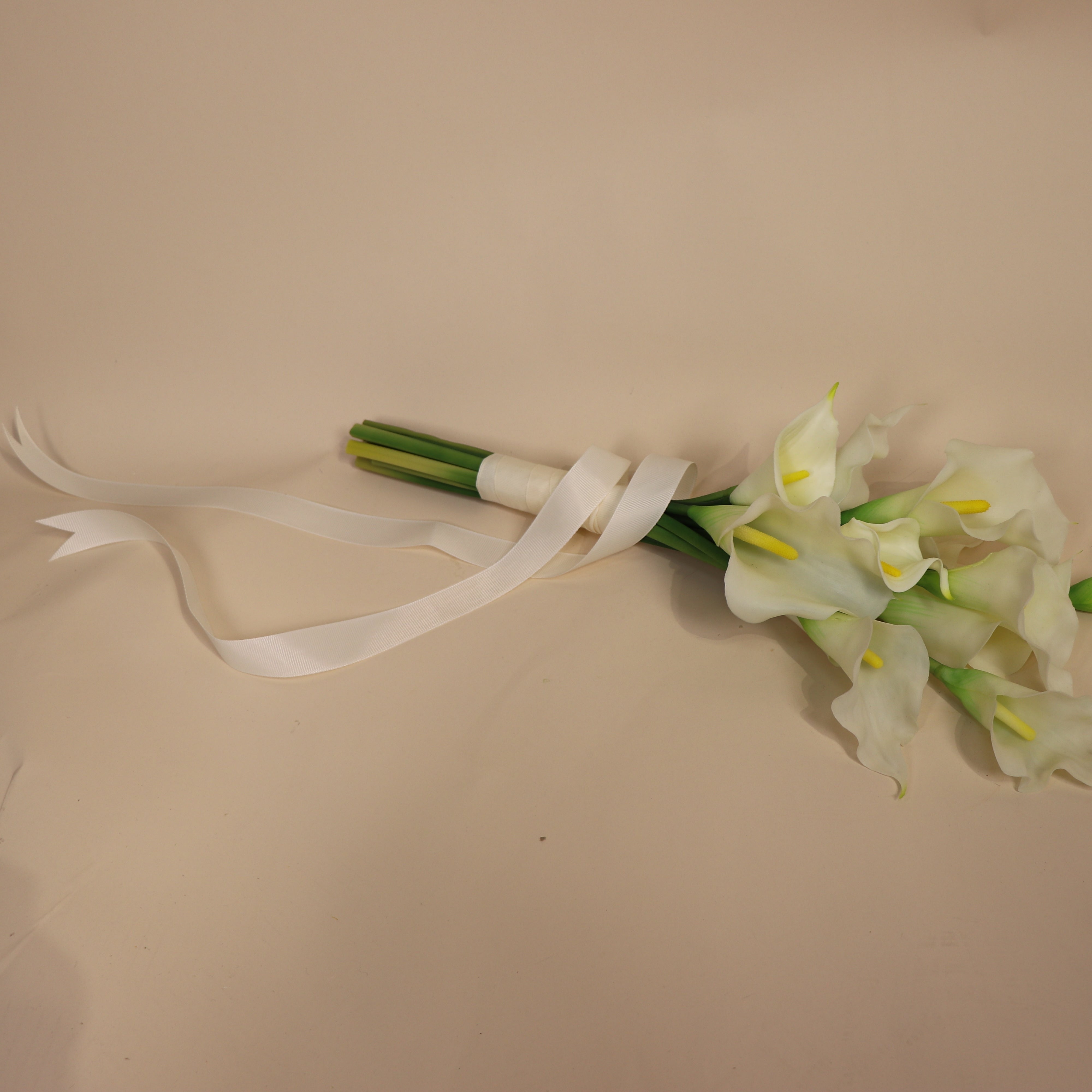 Minimalist Calla Lily - Bouquets (3 sizes)