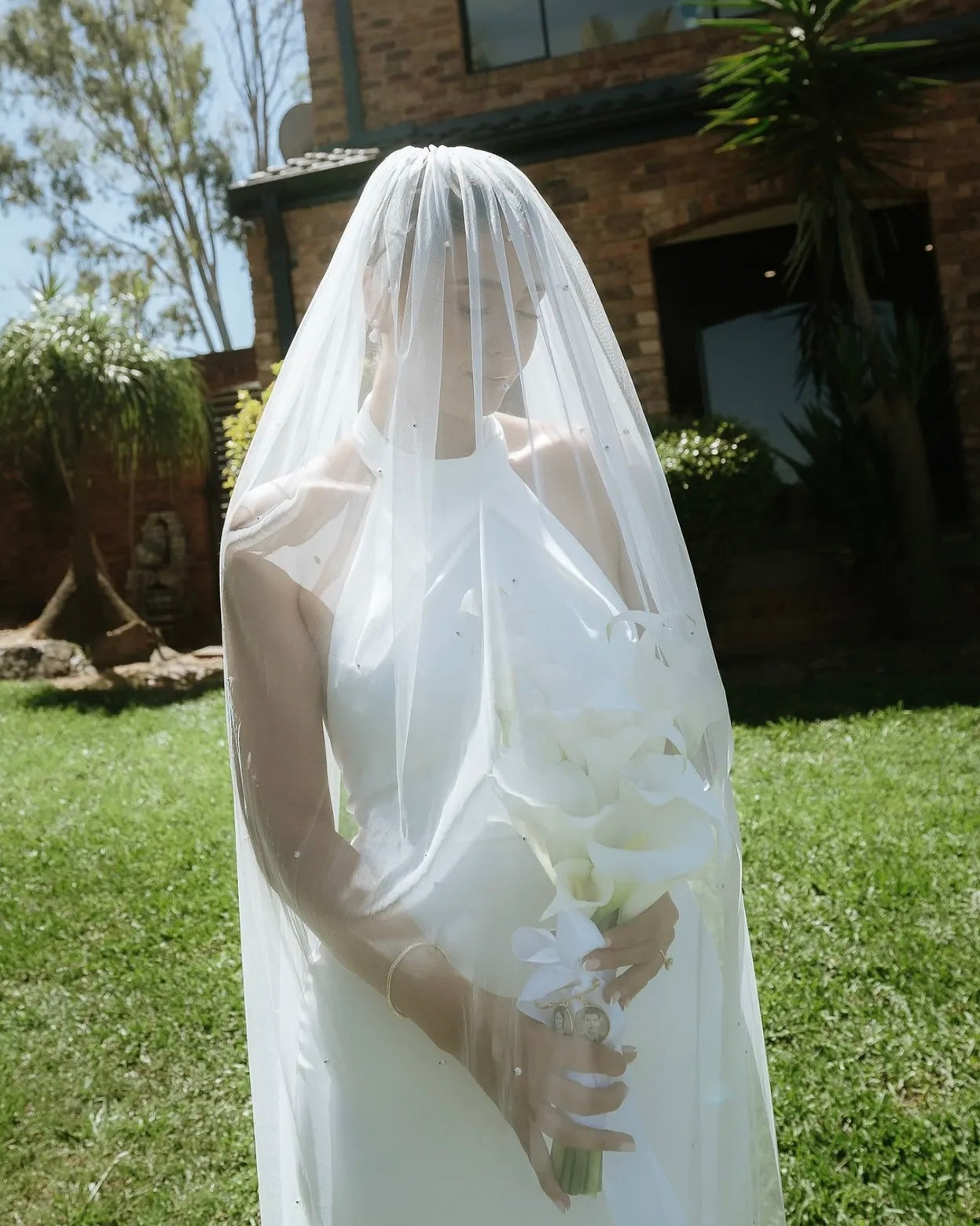 Minimalist Calla Lily - Bouquets (3 sizes)