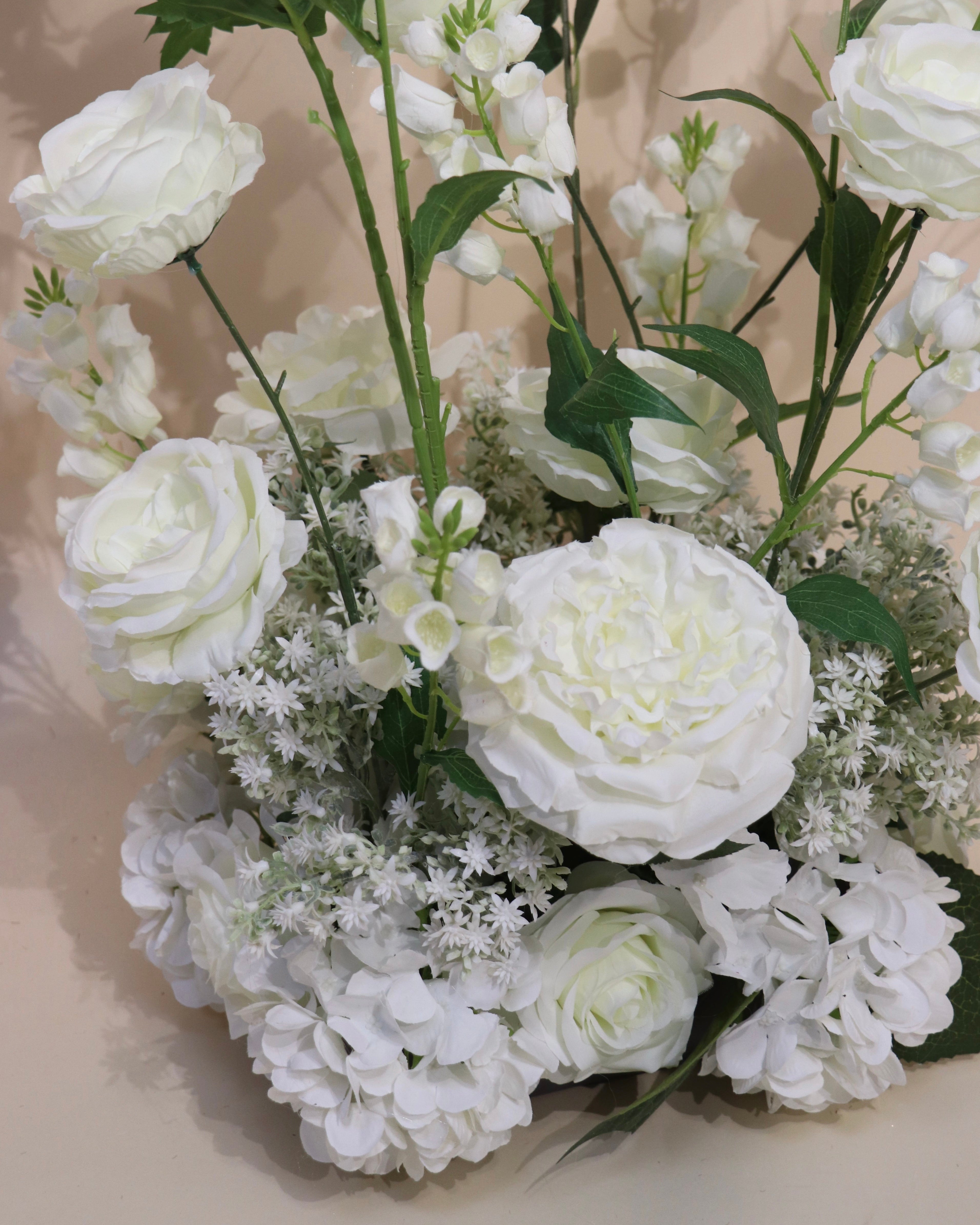 White Collection - Isle Arrangement