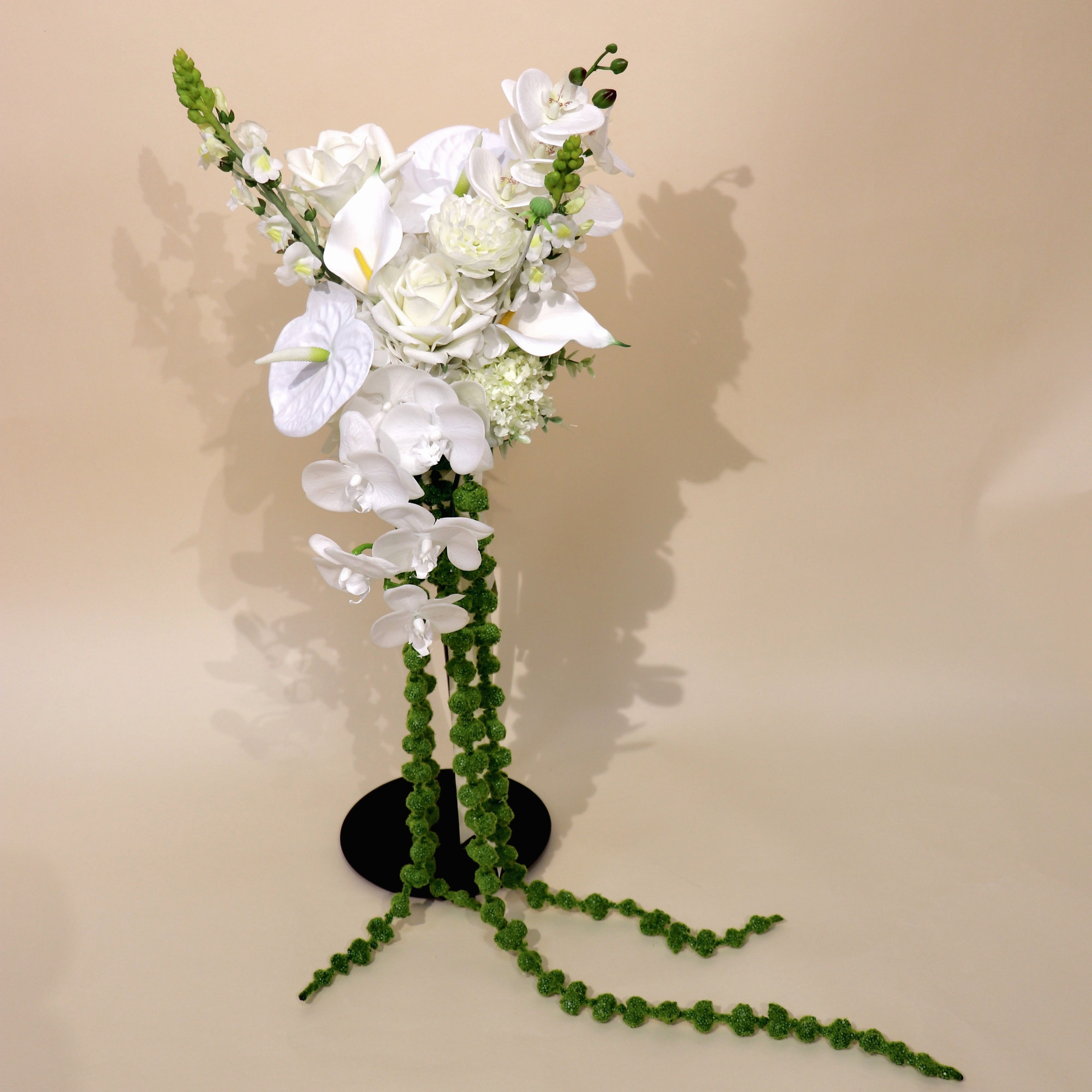 White Collection - Editorial Bridal Bouquet + amaranth