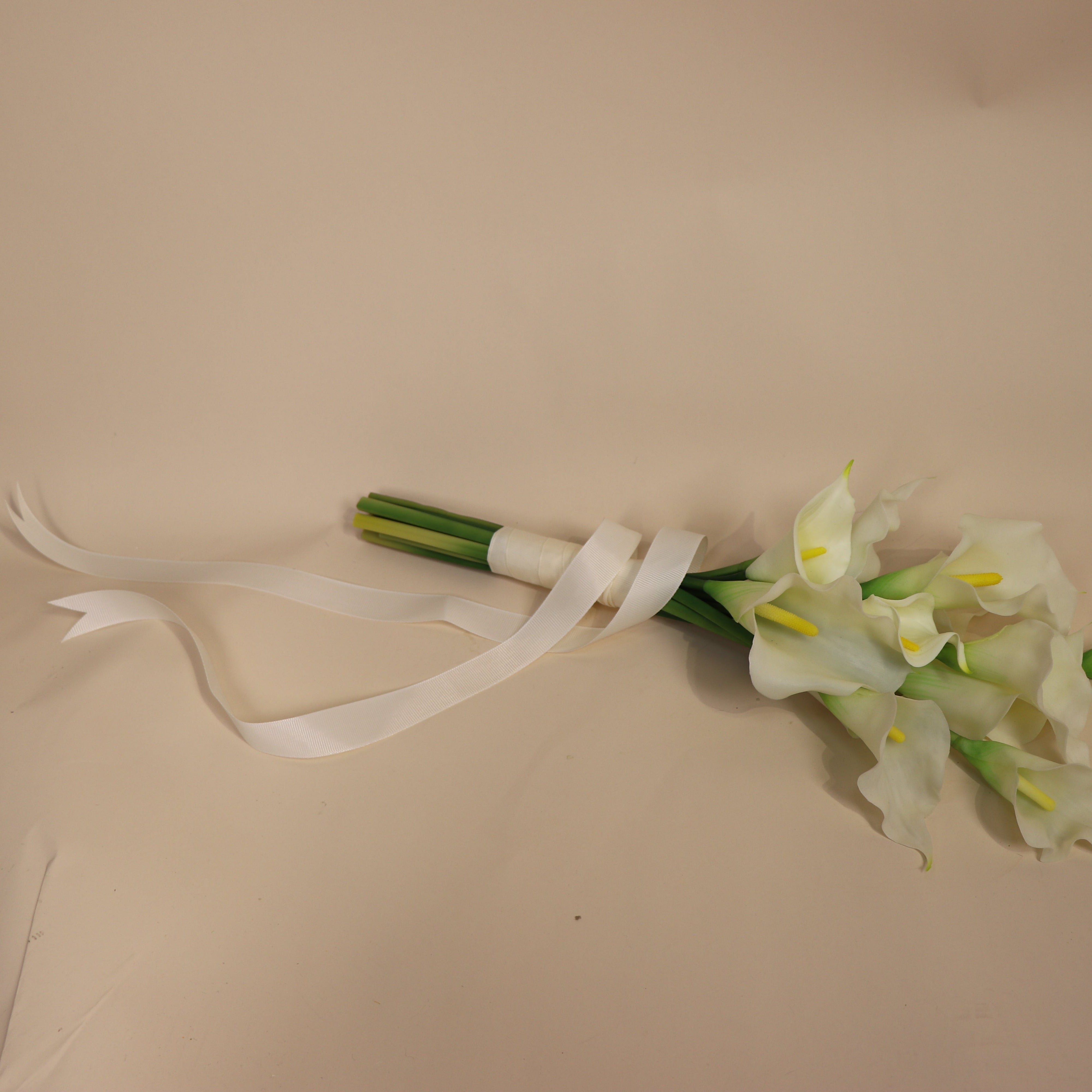 Minimalist Calla Lily - Bouquets (3 sizes)