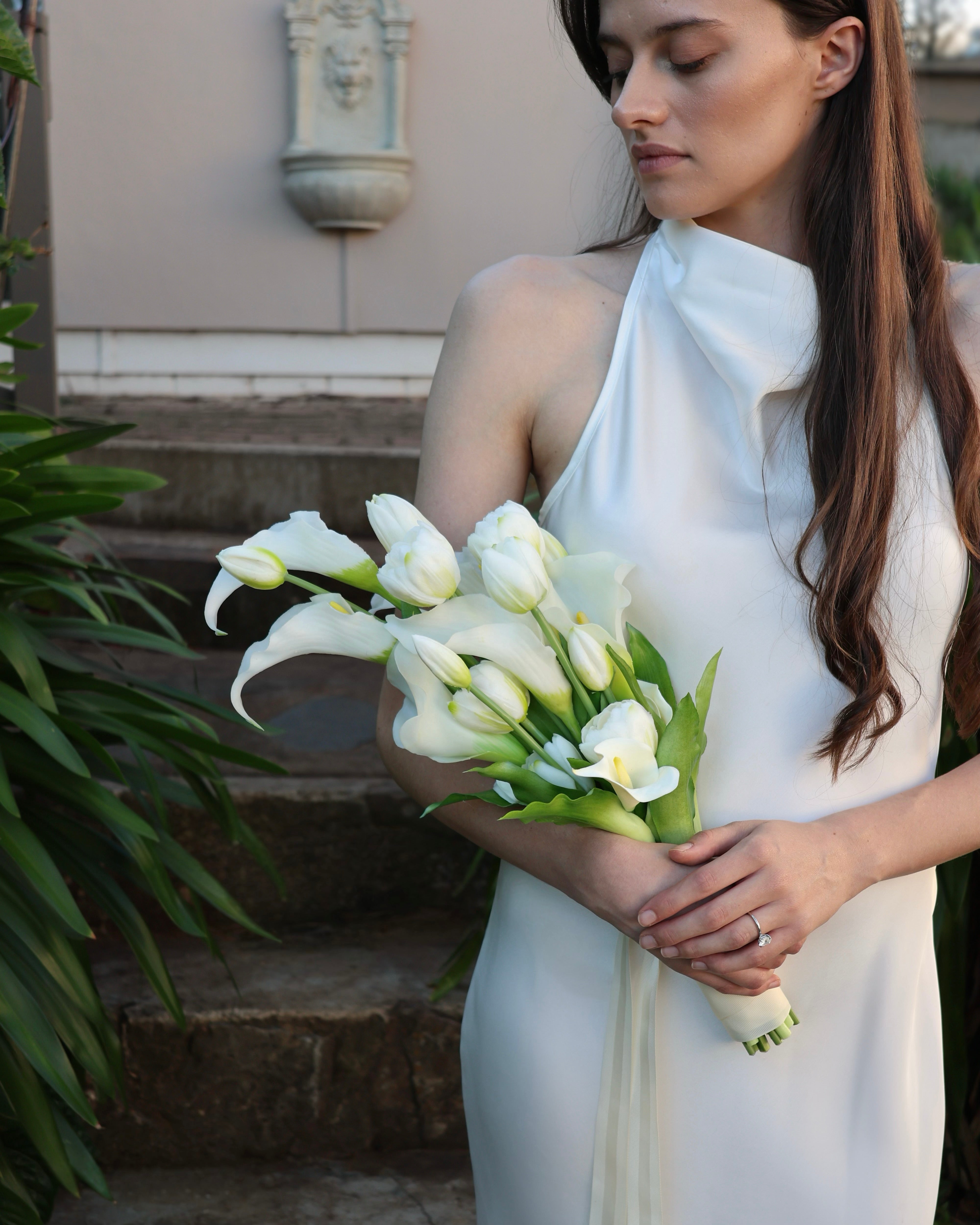Tulip + Calla Lily - Arm Bridal Bouquet (NEW)