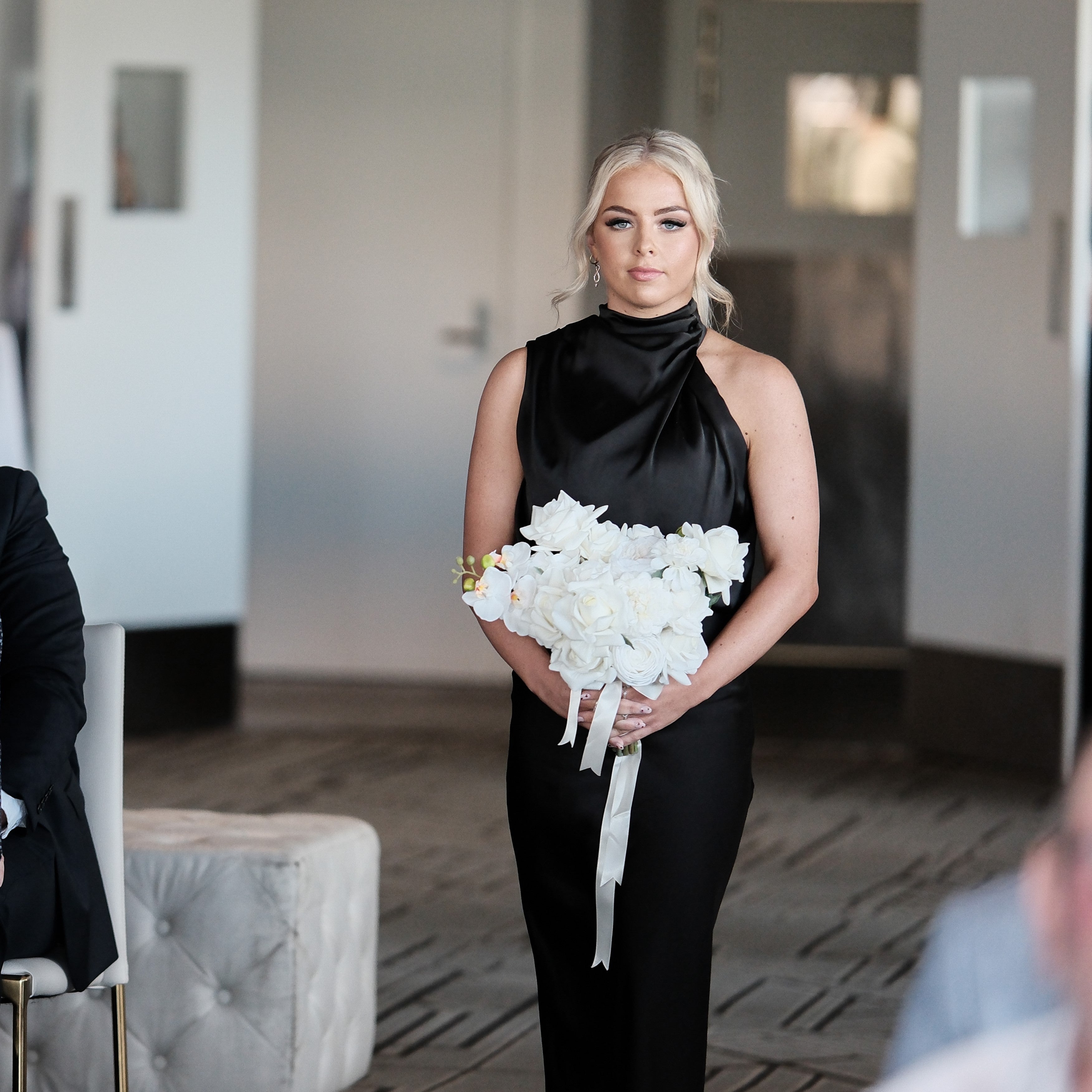 Modern White - Small Bridal/ Bridesmaid Bouquet