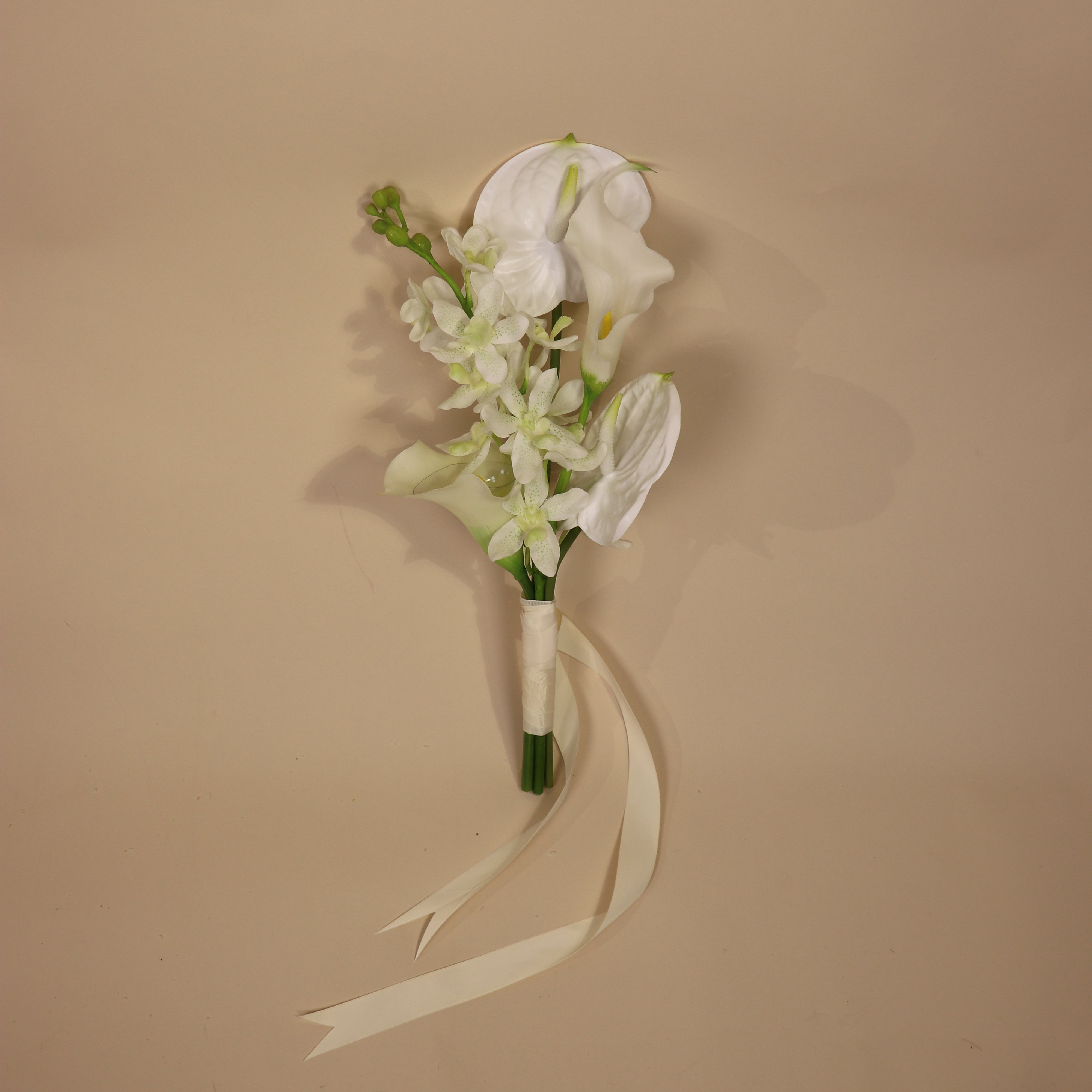 Pearl Allure - Mini Bouquet