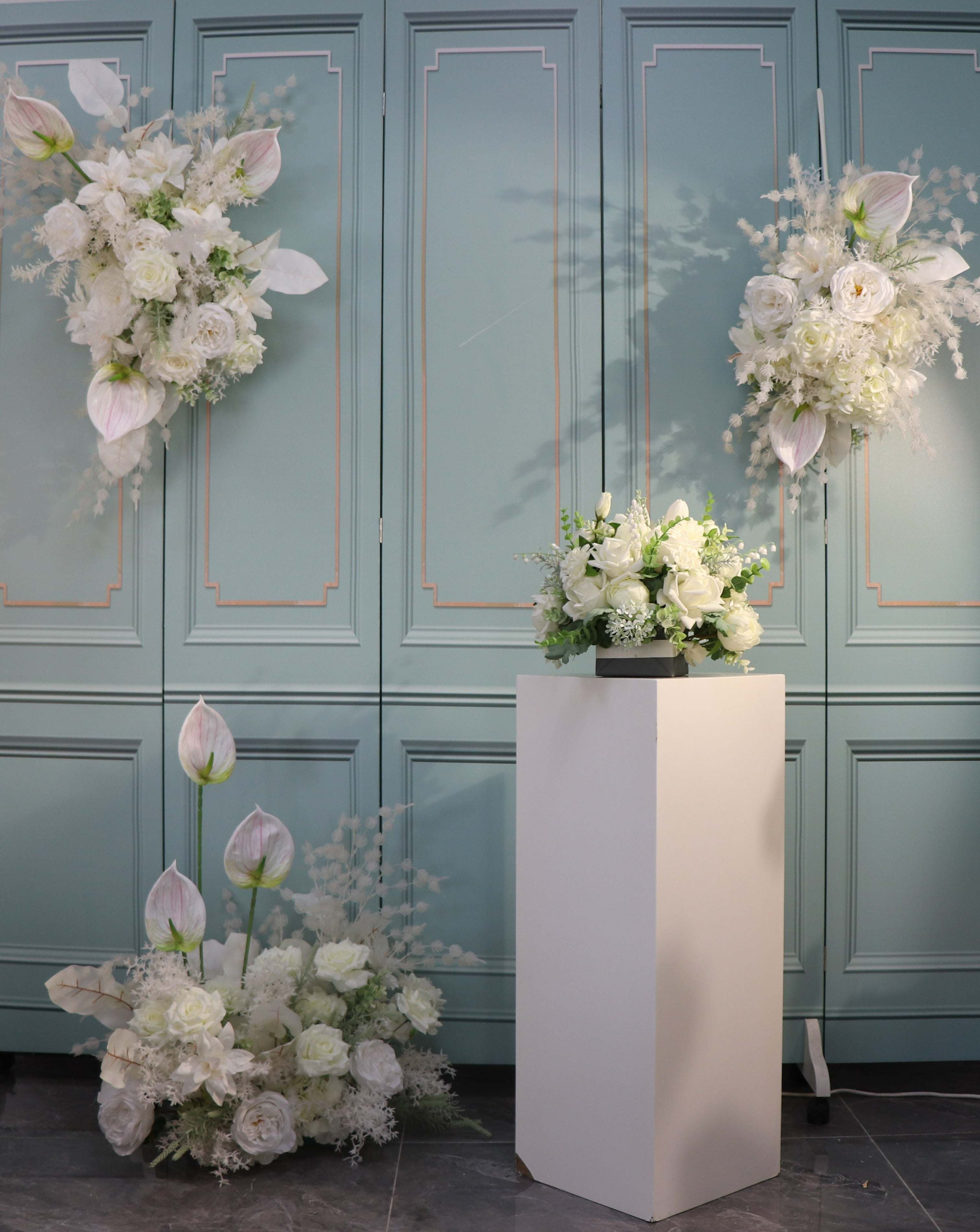 Elegant White - Arrangements (3 sizes)