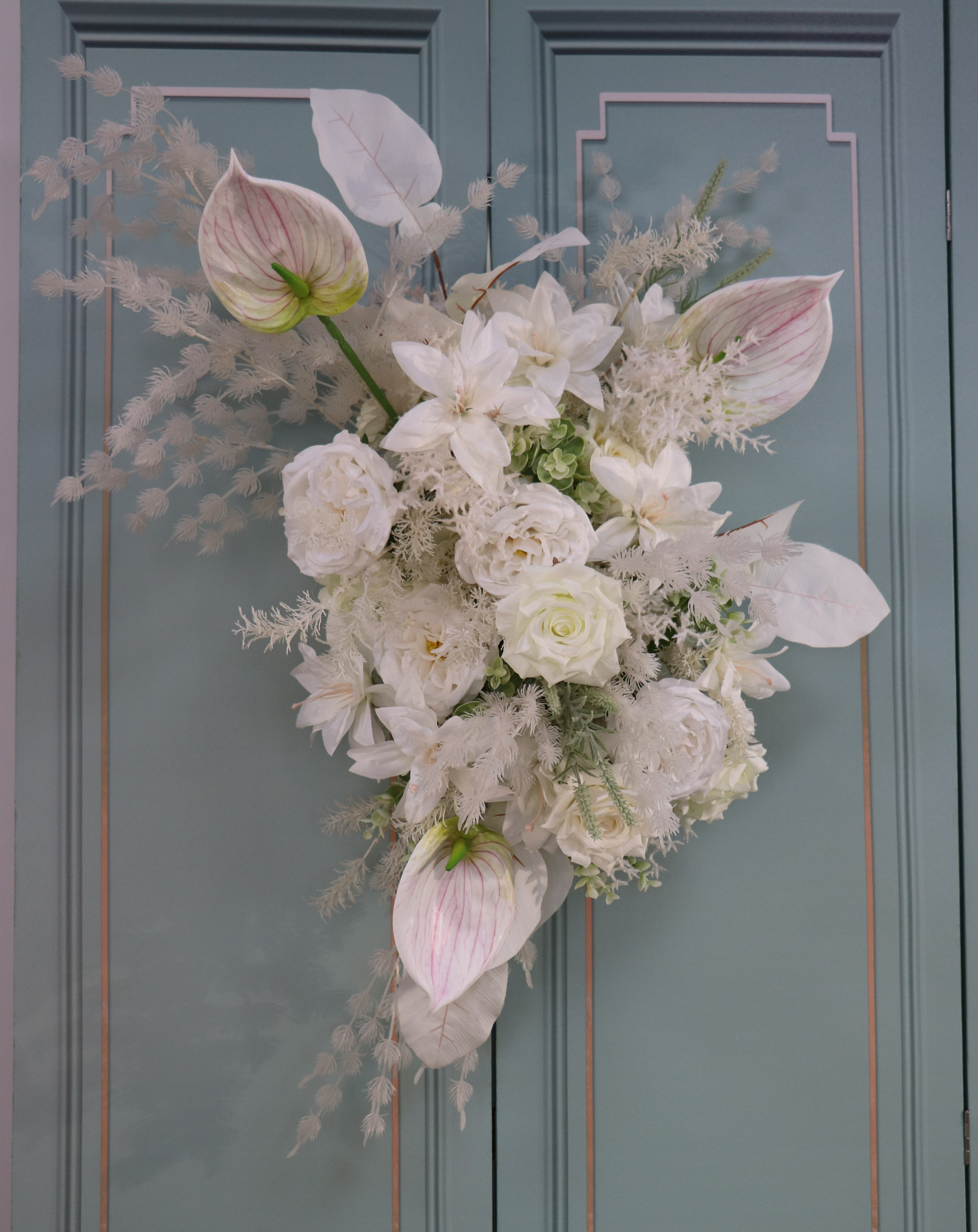 Elegant White - Arrangements (3 sizes)