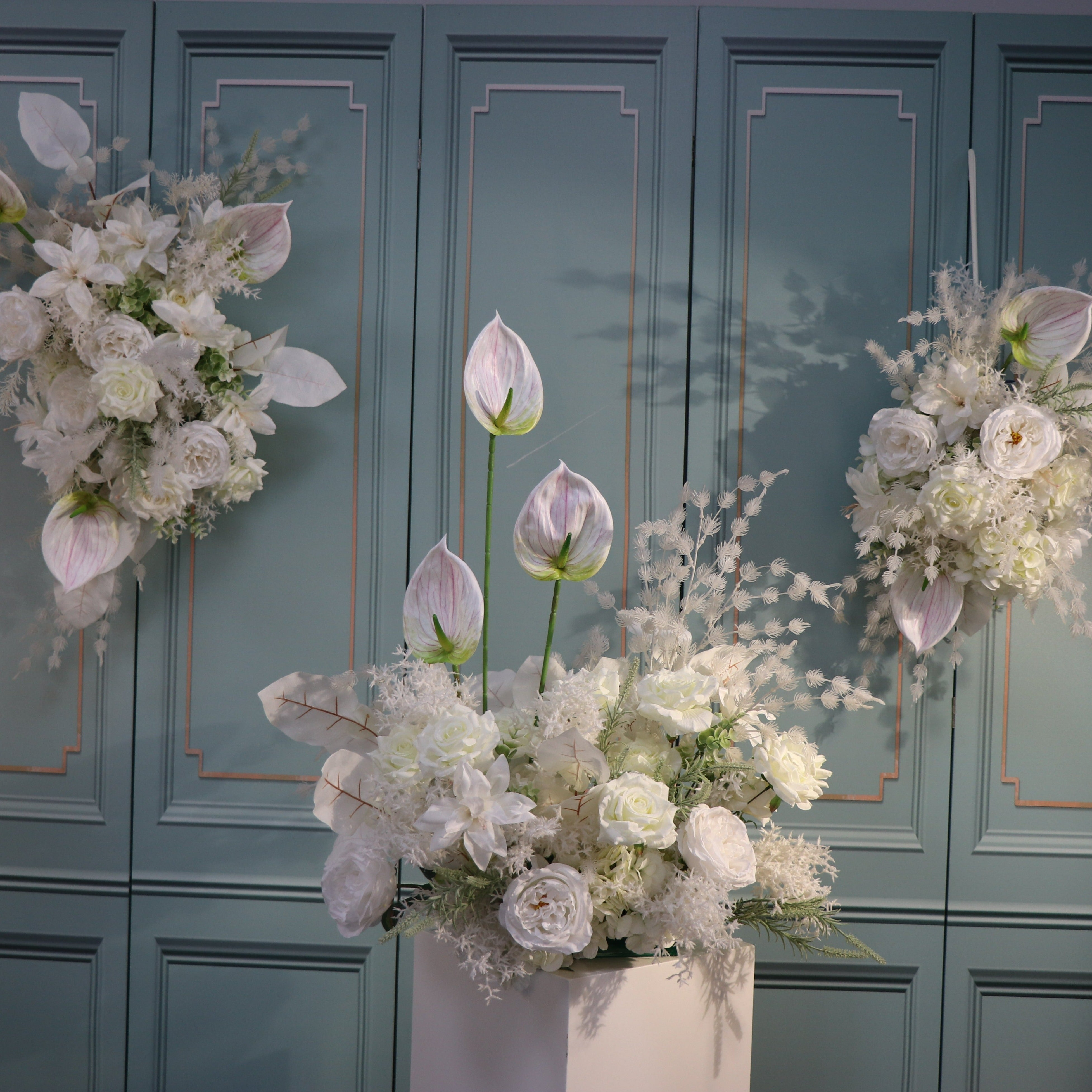 Elegant White - Arrangements (3 sizes)