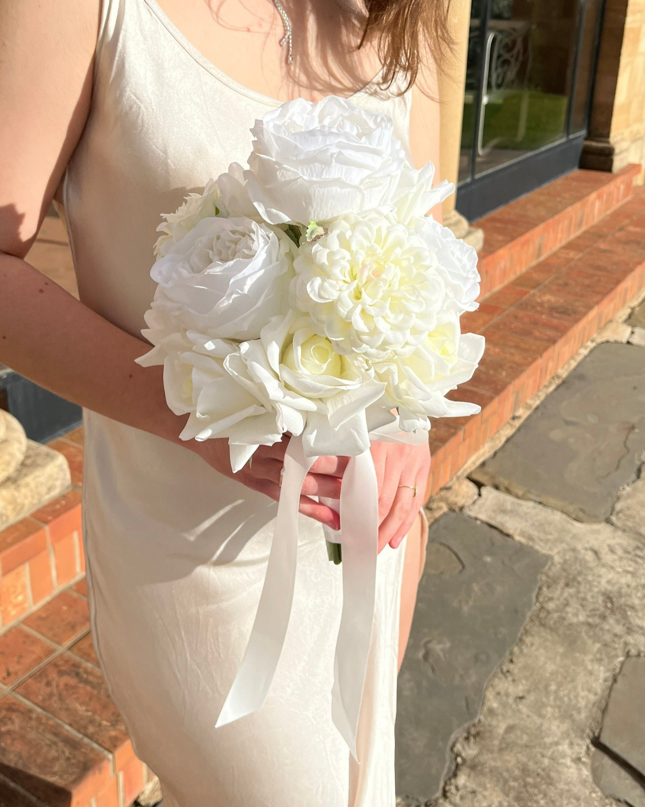 Modern White - Bridesmaid Clutch Bouquet