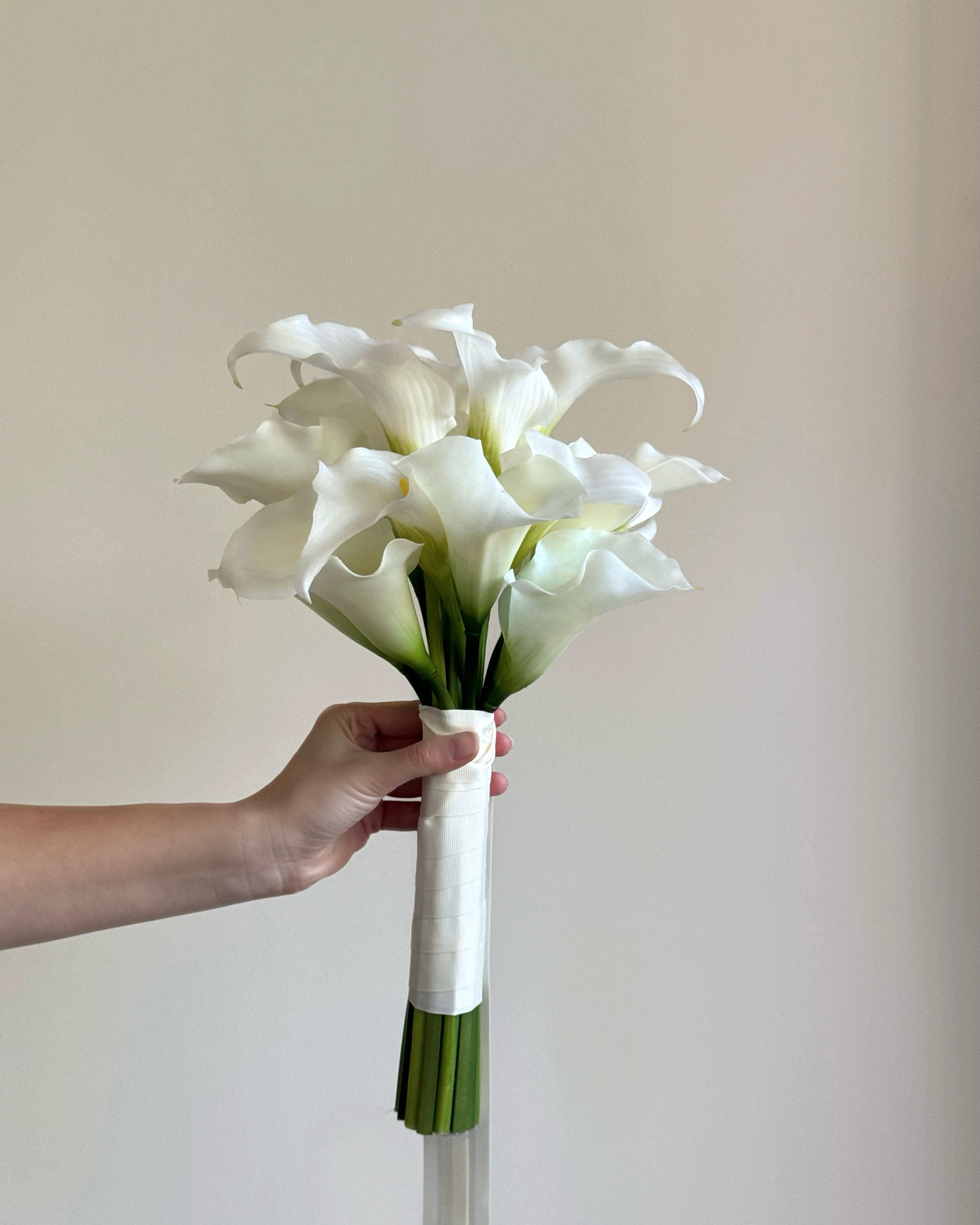 Simple Calla Lily - Bouquets (3 sizes)(NEW)