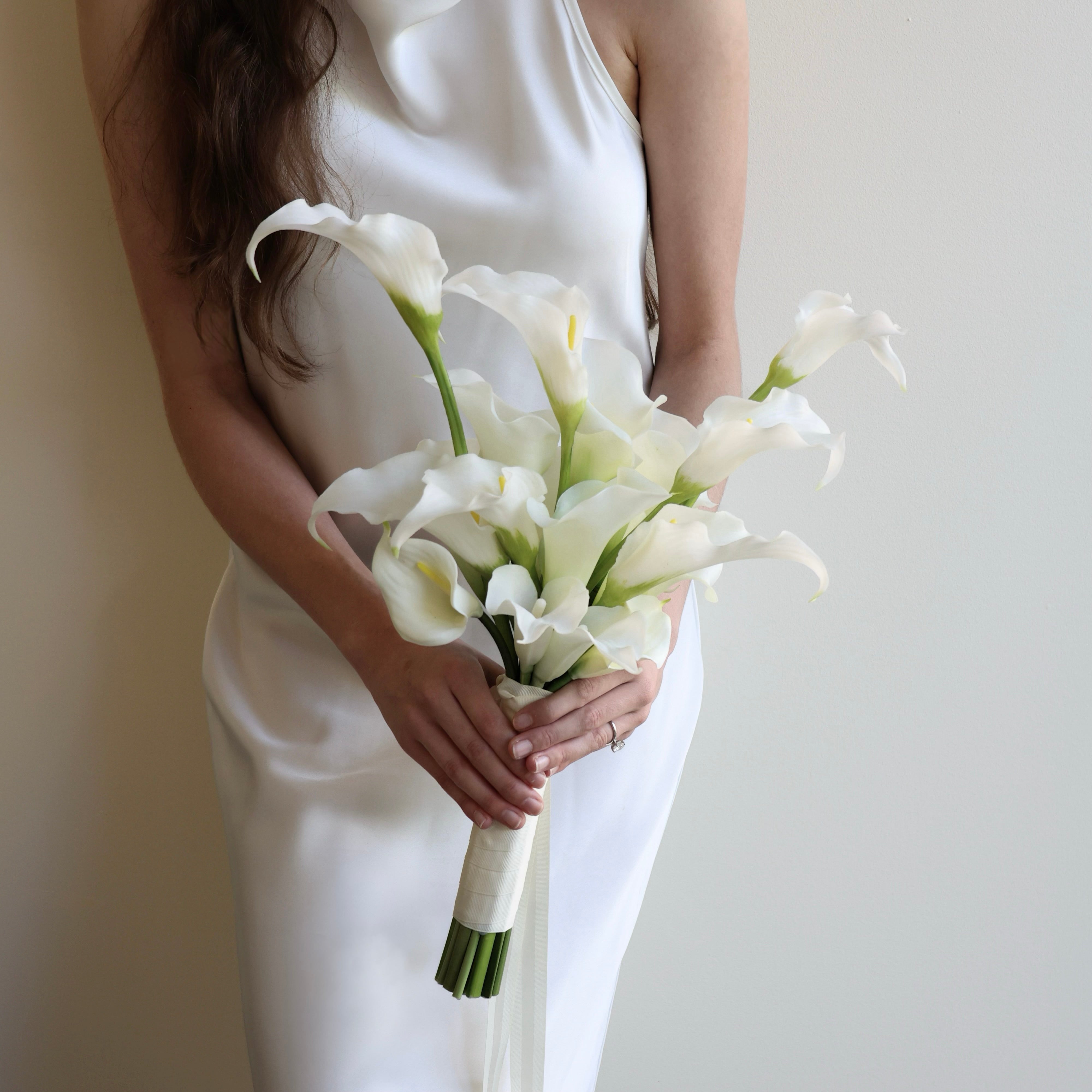 Minimalist Calla Lily - Bouquets (3 sizes)