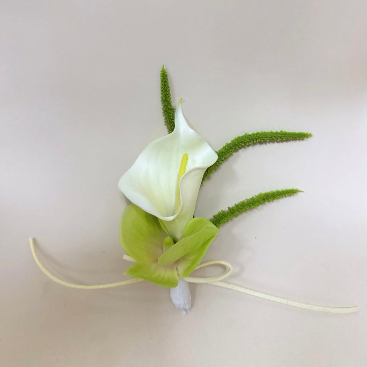 Chic Calla Lily - Buttonholes (2 options)
