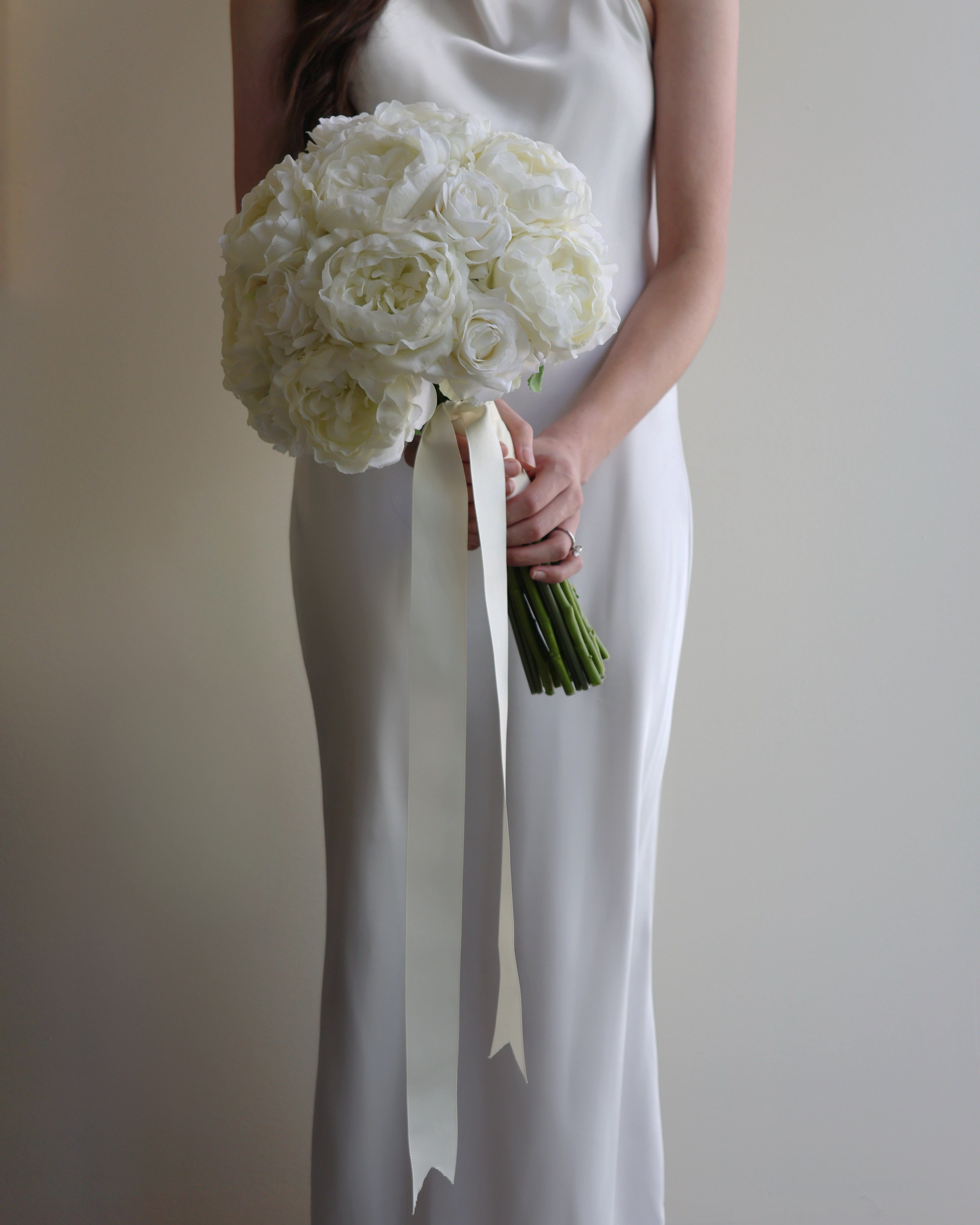 White Peony - bouquets (2 sizes)(NEW)