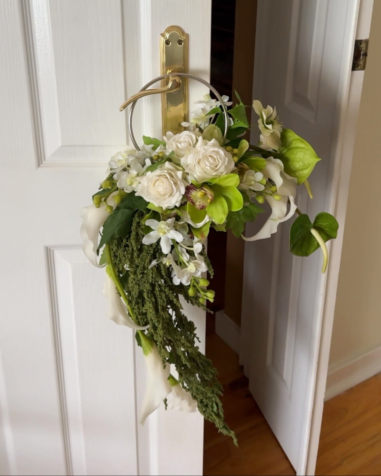 Greenstone Forest - Handbag Bridal Bouquet (Grand Size)