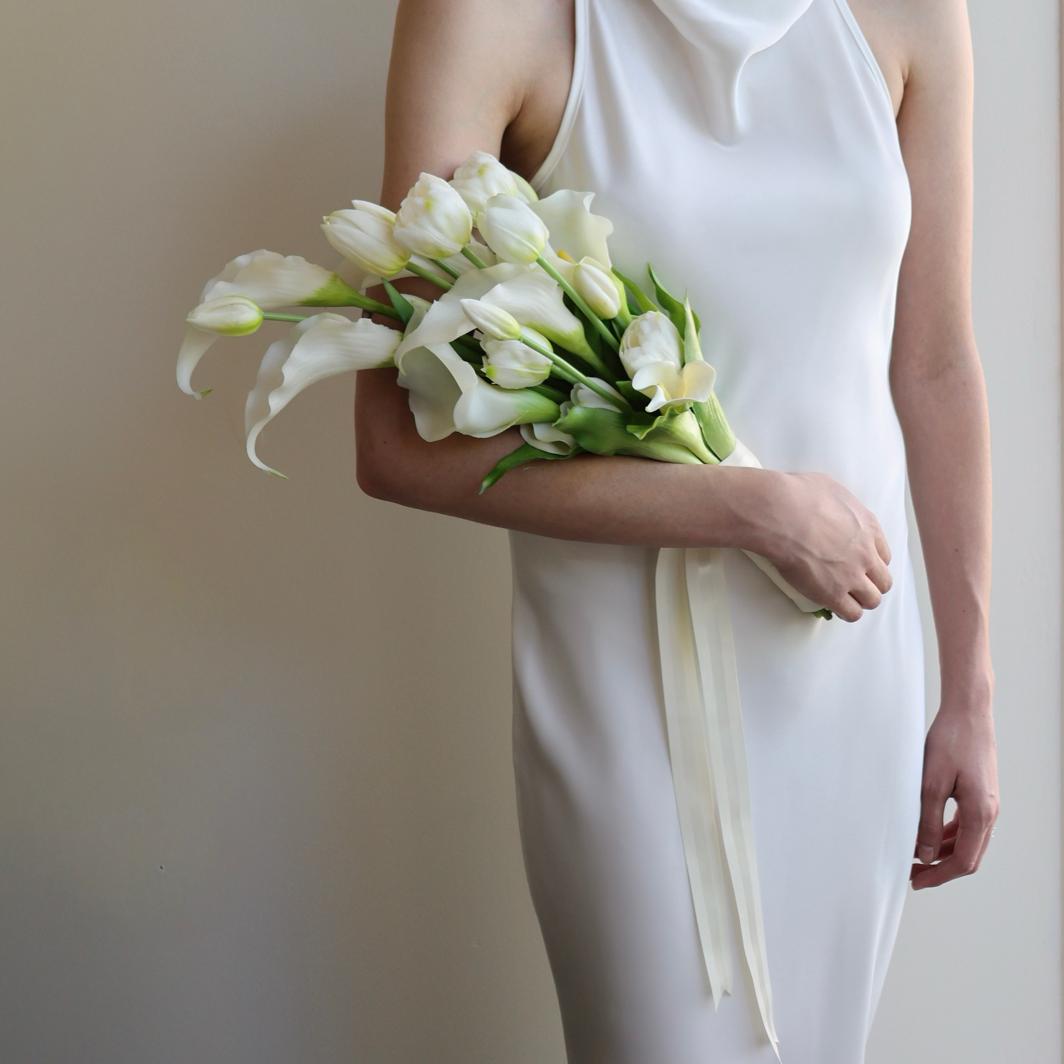 Tulip + Calla Lily - Arm Bridal Bouquet (NEW)