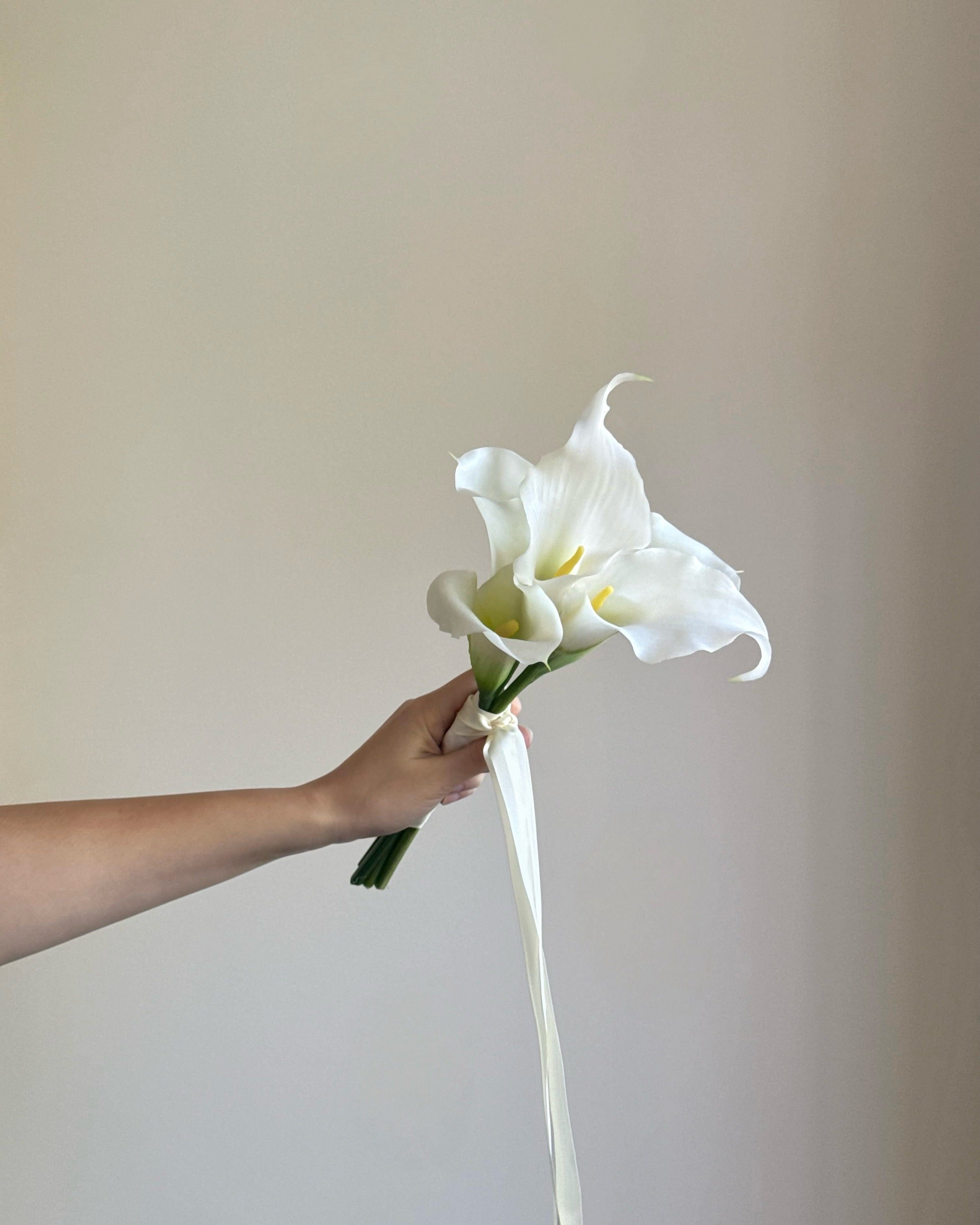Simple Calla Lily - Bouquets (3 sizes)(NEW)