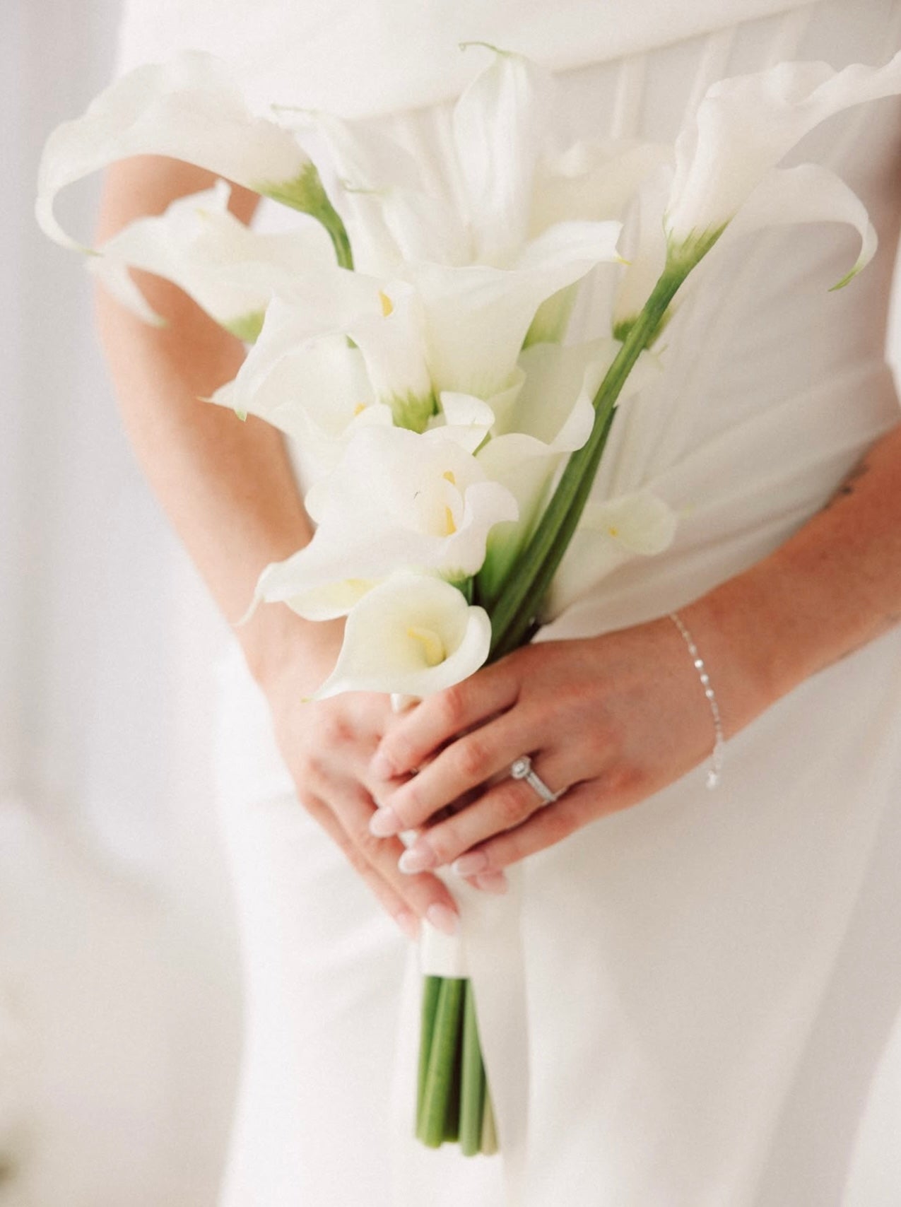 Minimalist Calla Lily - Bouquets (3 sizes)