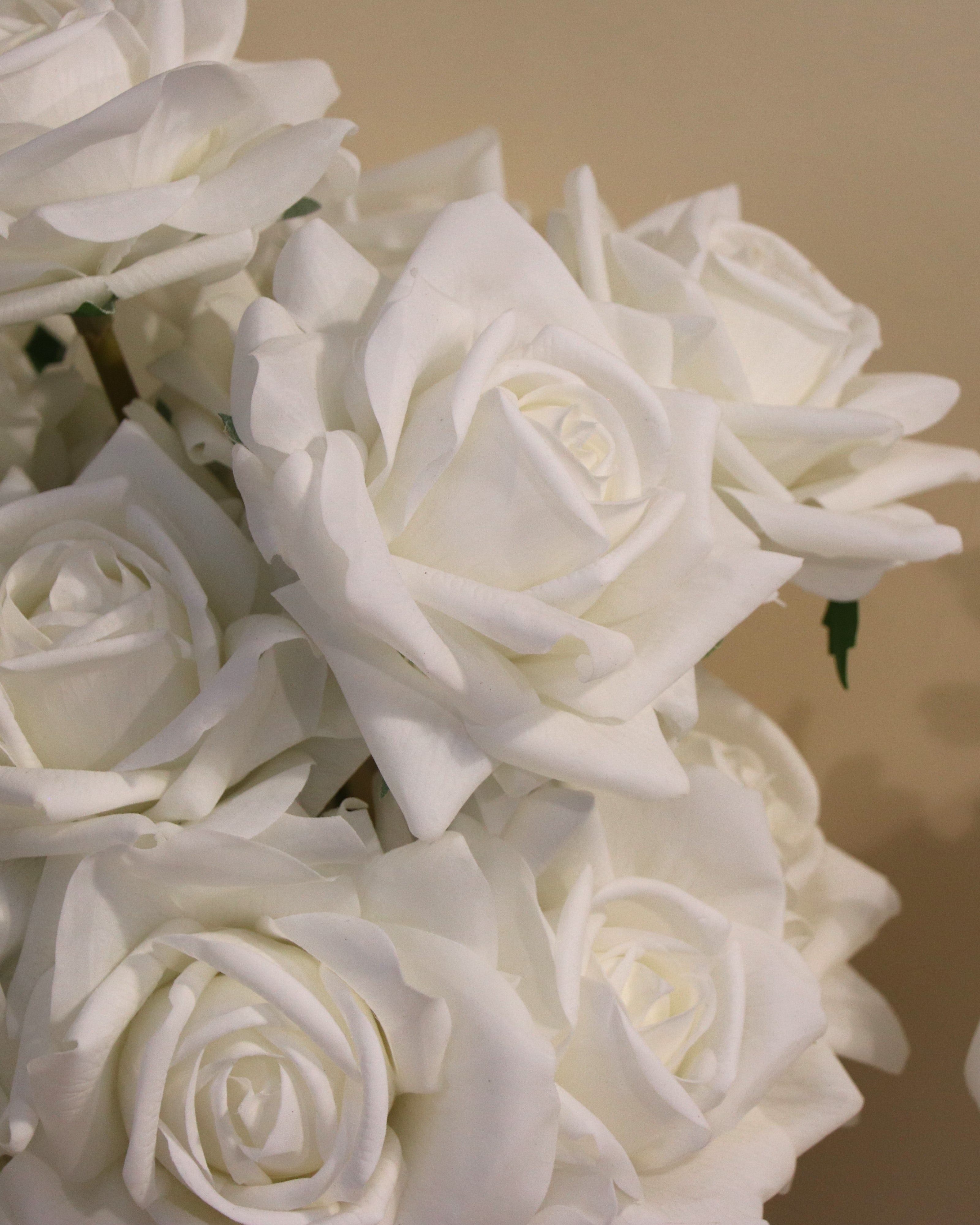 White Swan - Bouquets (3 sizes)