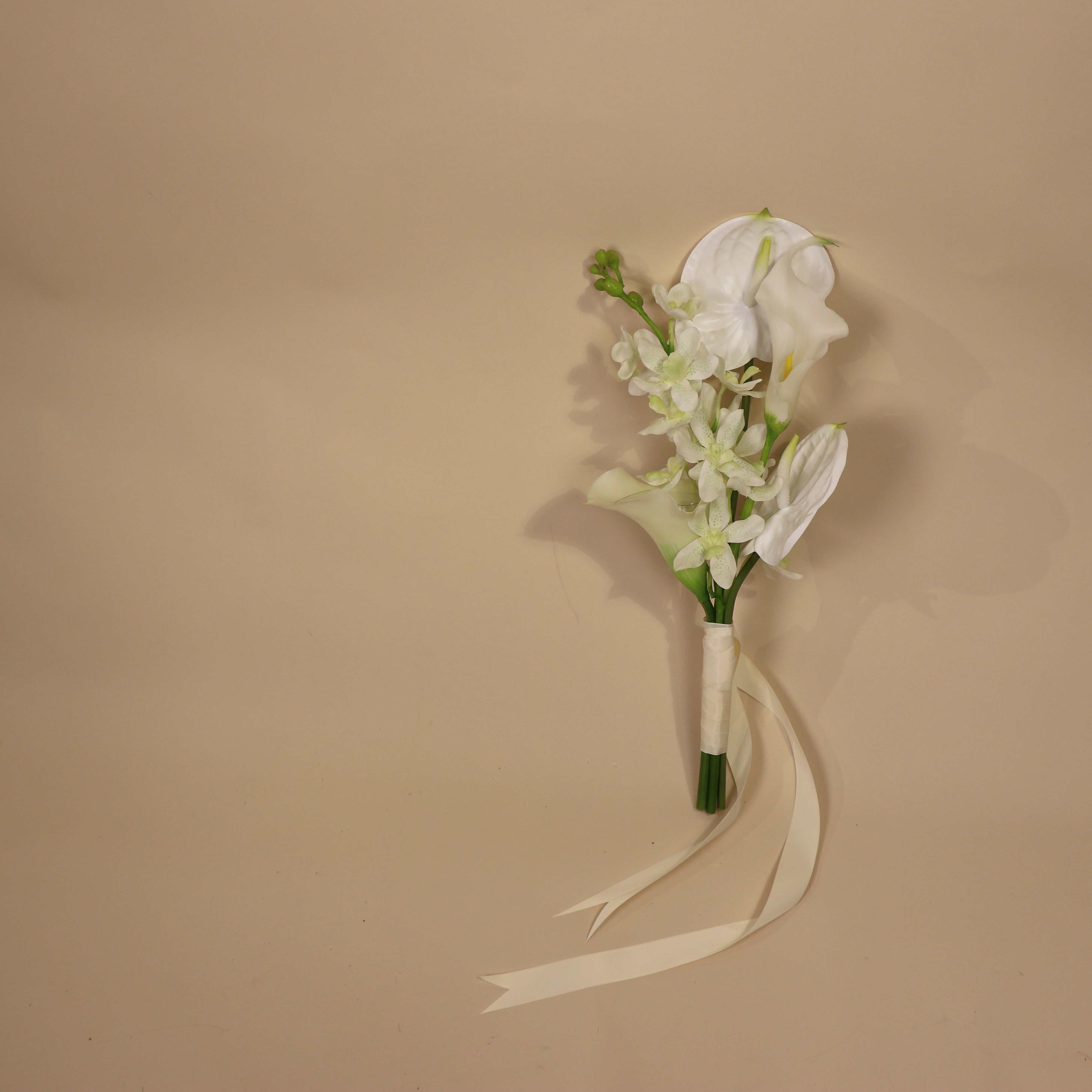 Pearl Allure - Mini Bouquet