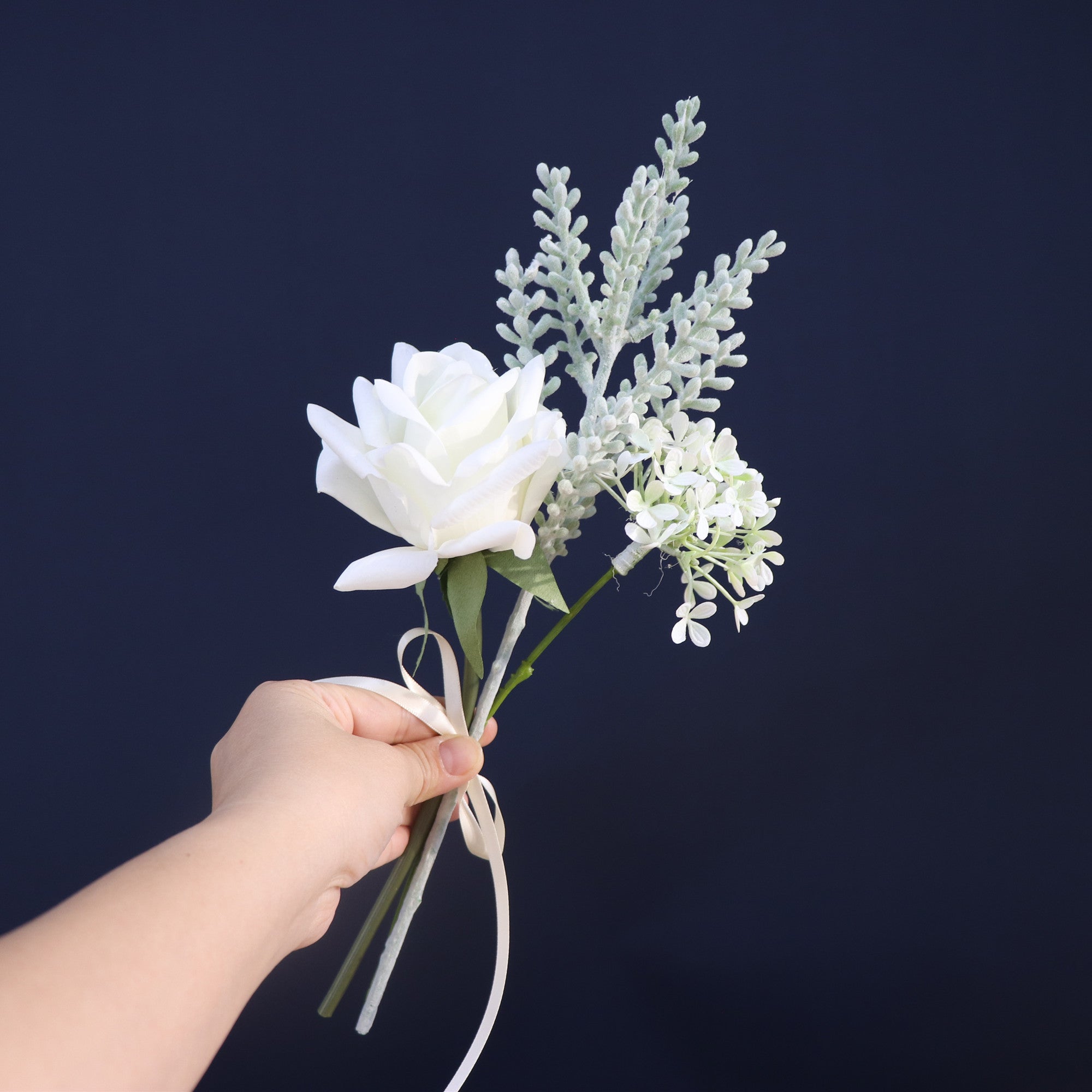 Universal White - Vase Flowers (Style 1)