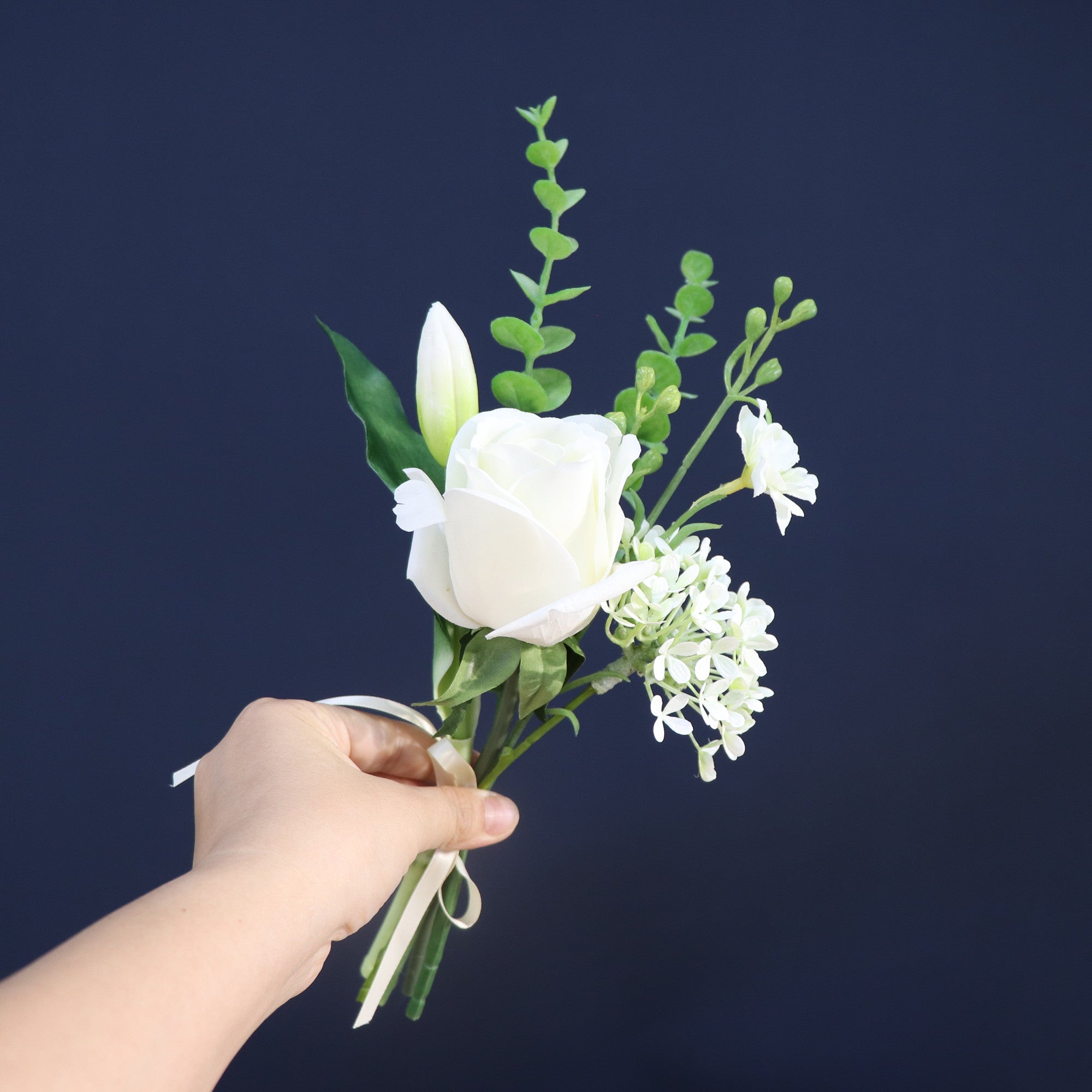 Universal White - Vase Flowers (Style 6)